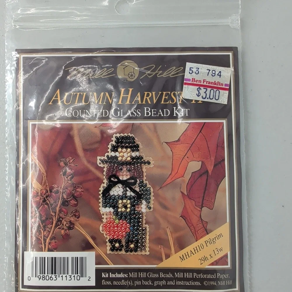 8 Mill Hill Autumn Harvest Counted Glass Bead Ornament Halloween Fall chart only